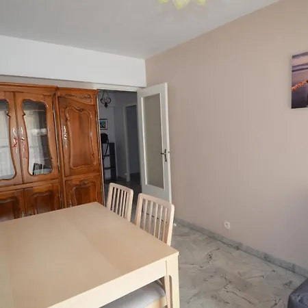4 Personnes Quartier Riquier Apartmán *