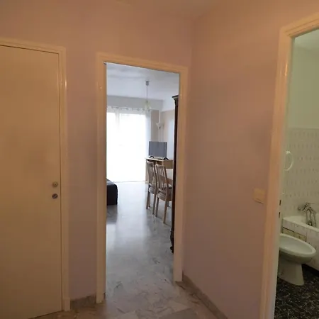 4 Personnes Quartier Riquier Apartmán Nice
